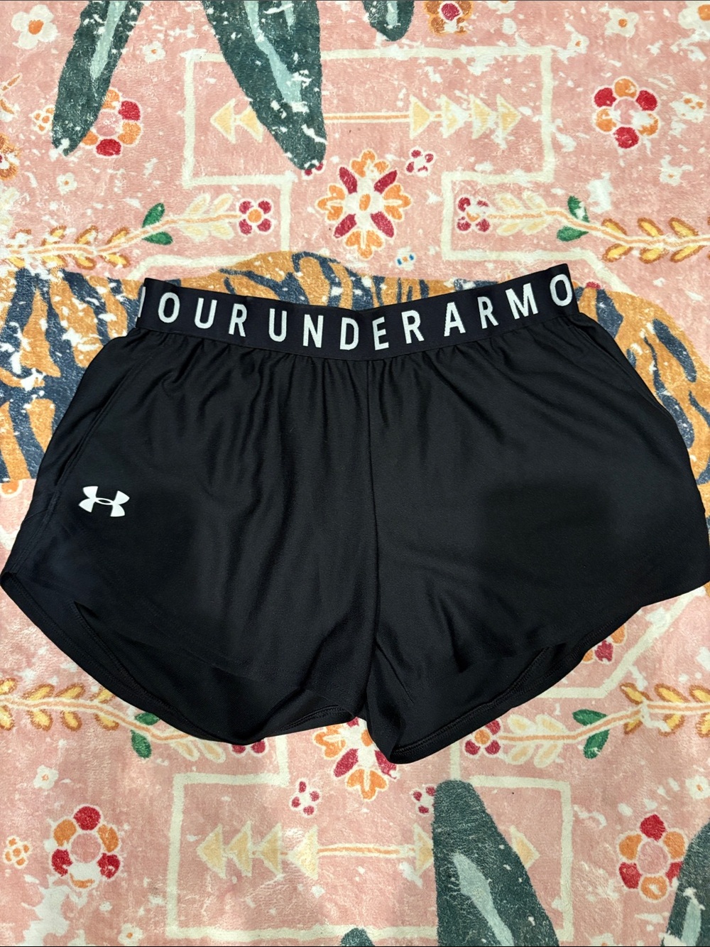 Under Armour Black Women's Elastic Waist Athletic Shorts